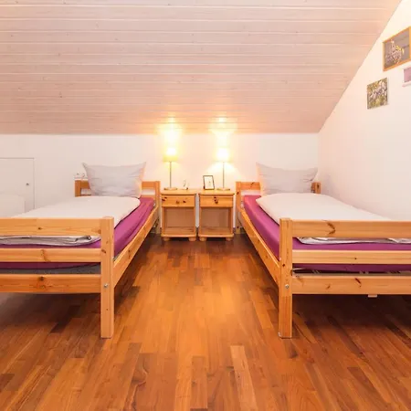 Moderne In Der - 3 Schlafzimmer & 1,5 Baeder