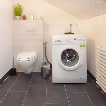 Accommodatie bij particulieren Moderne In Der - 3 Schlafzimmer & 1,5 Baeder *
