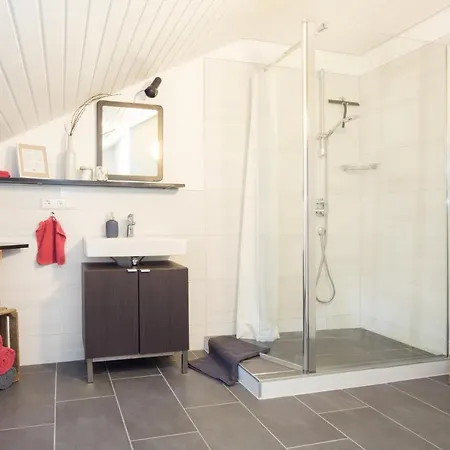 Moderne In Der - 3 Schlafzimmer & 1,5 Baeder