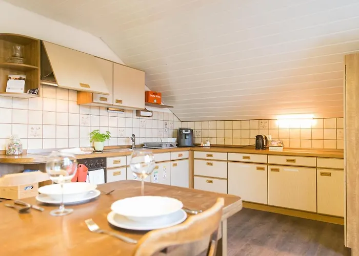 Δωμάτια σε οικογενειακή κατοικία Moderne In Der - 3 Schlafzimmer & 1,5 Baeder