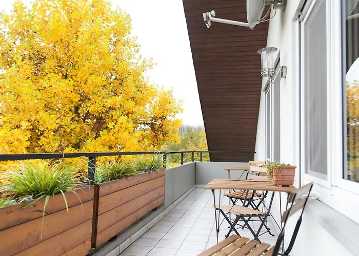 Moderne In Der - 3 Schlafzimmer & 1,5 Baeder *